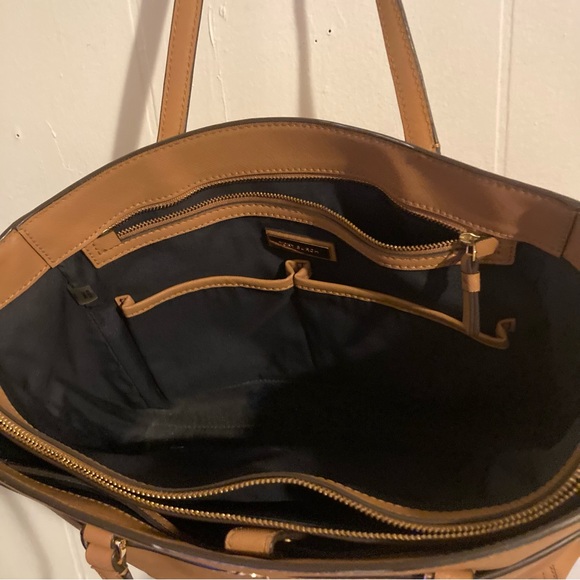 Tan Leather Tote Bag - Picture 12 of 13